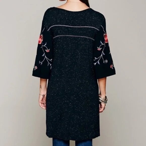 Free People Black Kimono Embroidered Sleeve‎ Tunic Size S - Picture 3 of 10